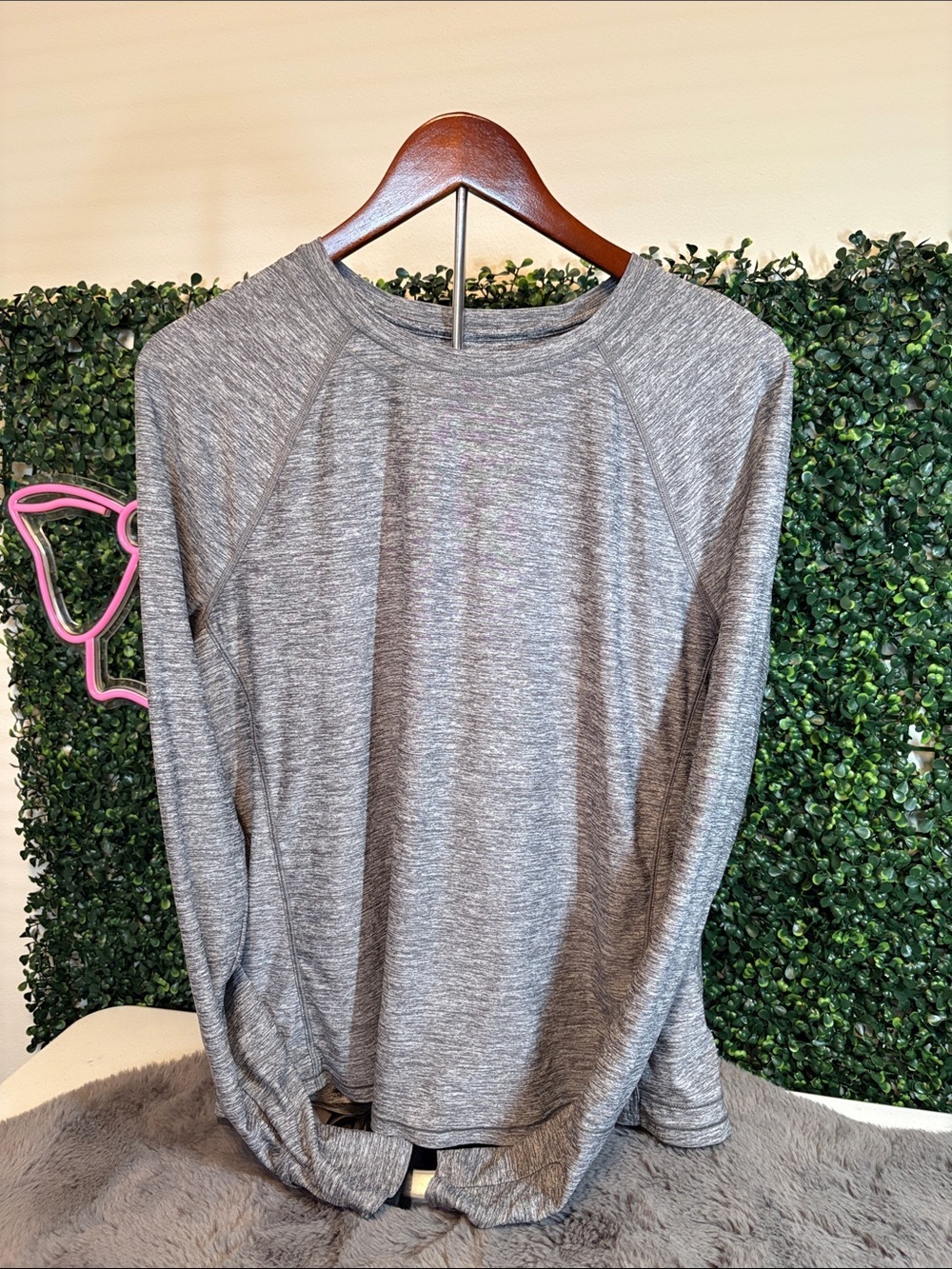 Athleta Heather Gray Long Sleeve Active Top Size Medium